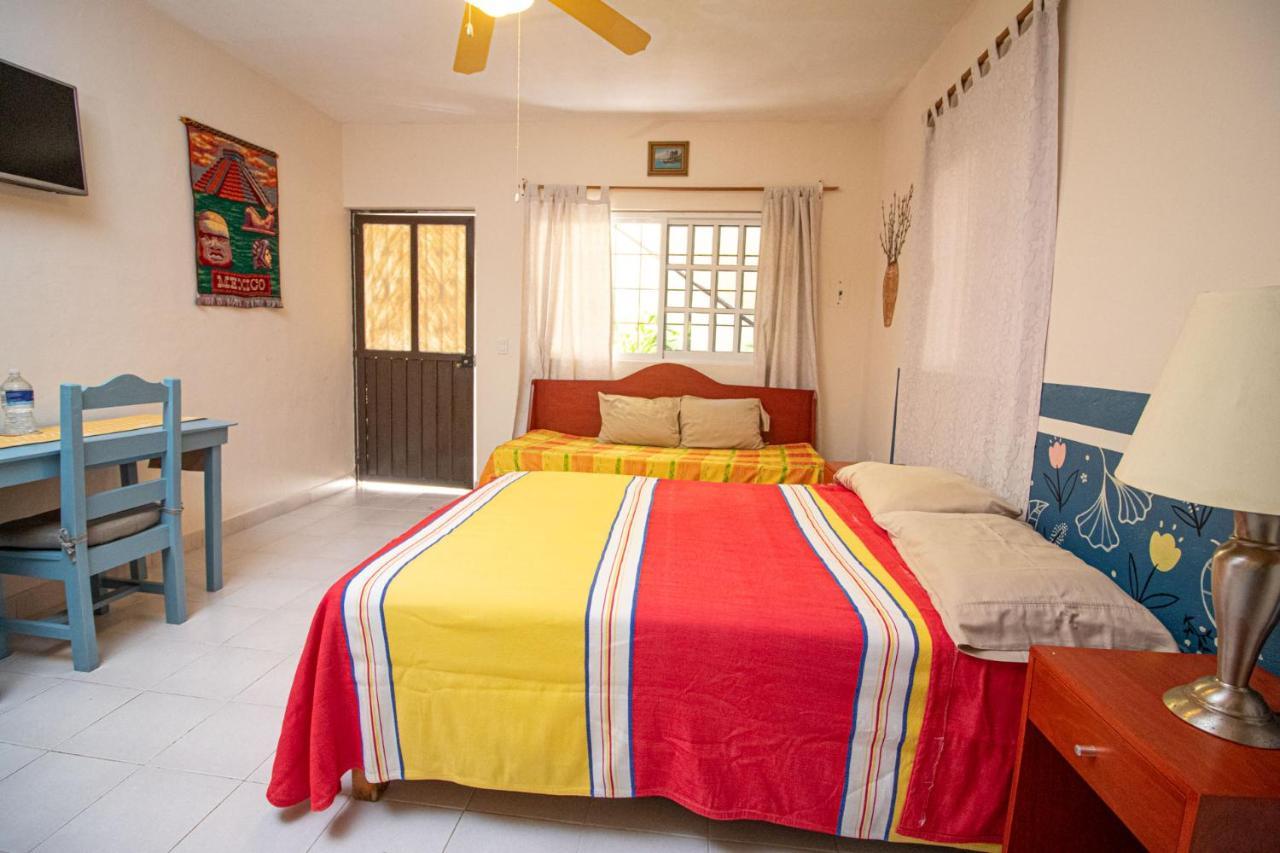 La Casa Del Almendro Otel Playa del Carmen Dış mekan fotoğraf